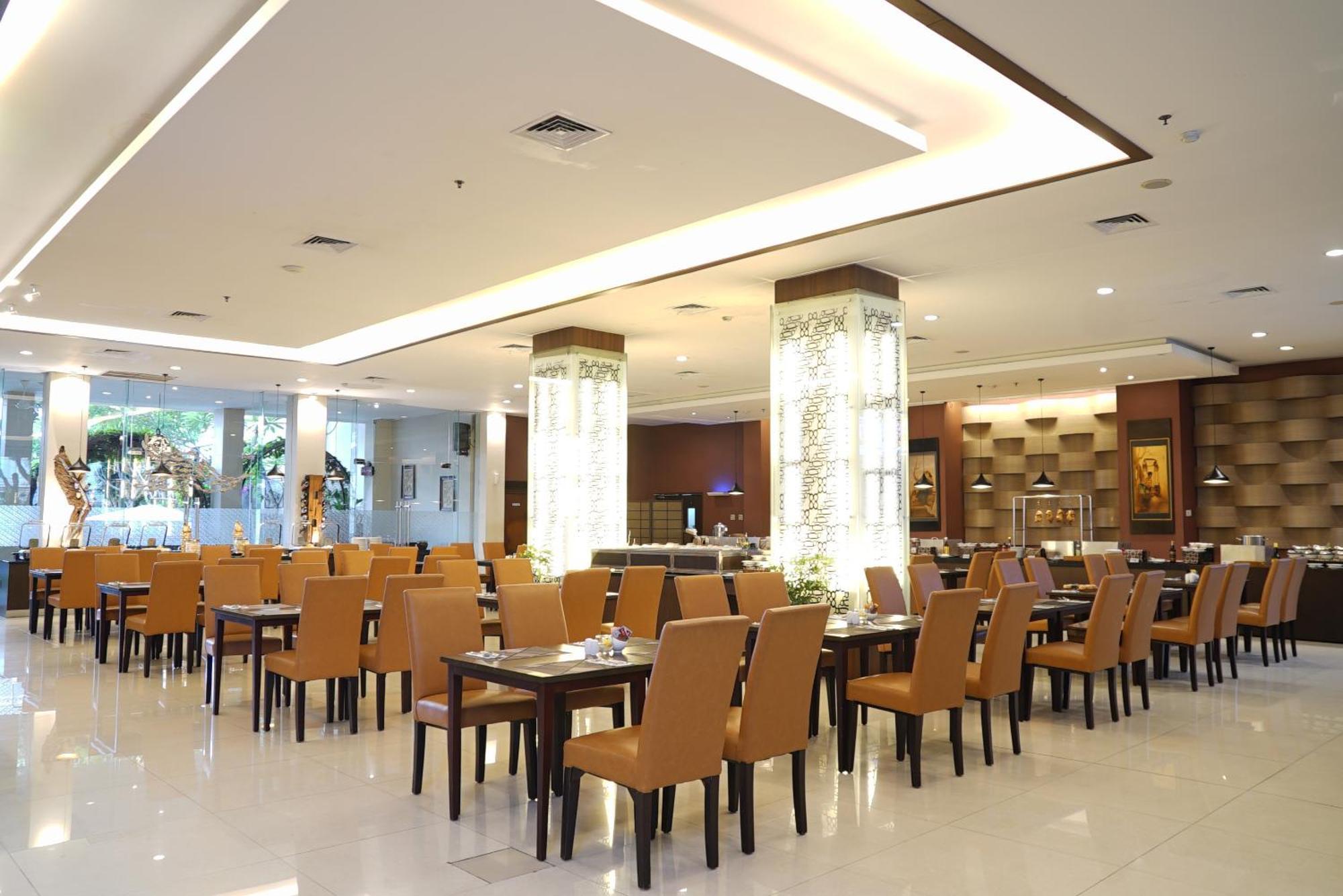 Riss Hotel Malioboro Yogyakarta Exterior photo